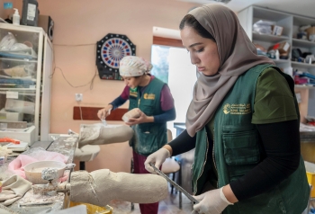 طبية وغذائية.. السعودية تقدم مساعدات جديدة في 5 دول